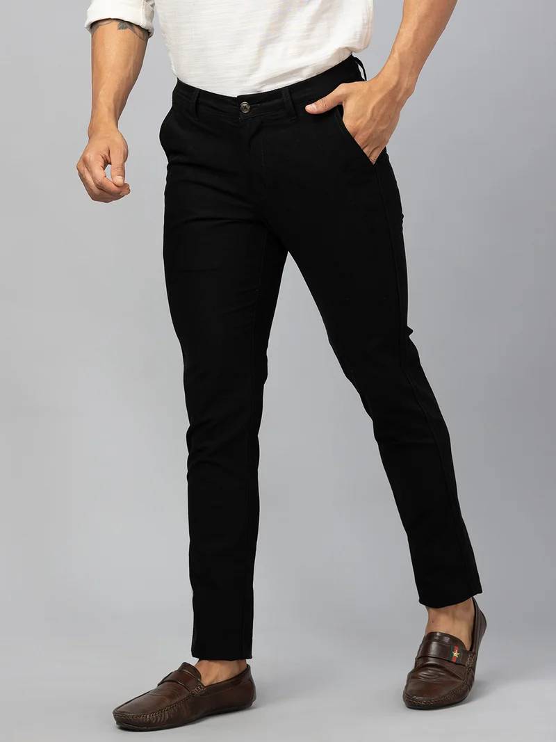 جلو باص Globus Men Black Solid Cotton Casual Slim Fit Chinos